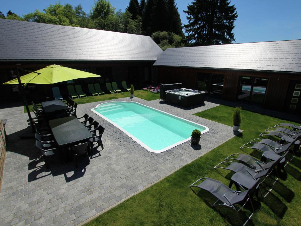 Beautiful Villa With Heated Outdoor Pool Manhay Екстериор снимка